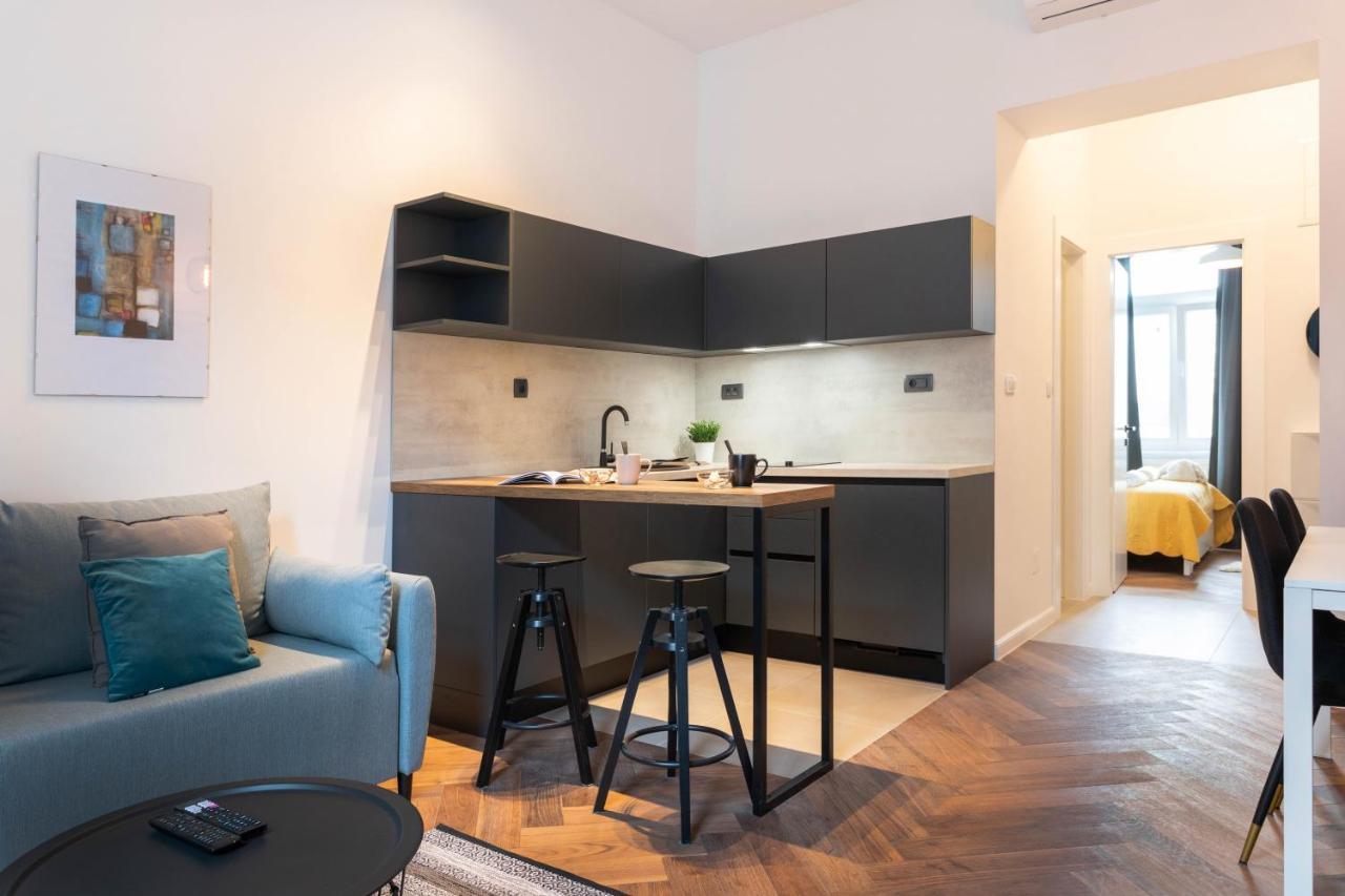 Modern And Design Apartment Near The Main Square Zagreb Exterior photo